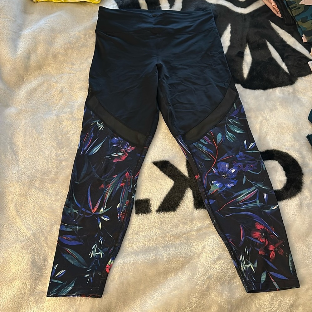 Bershka Leggings